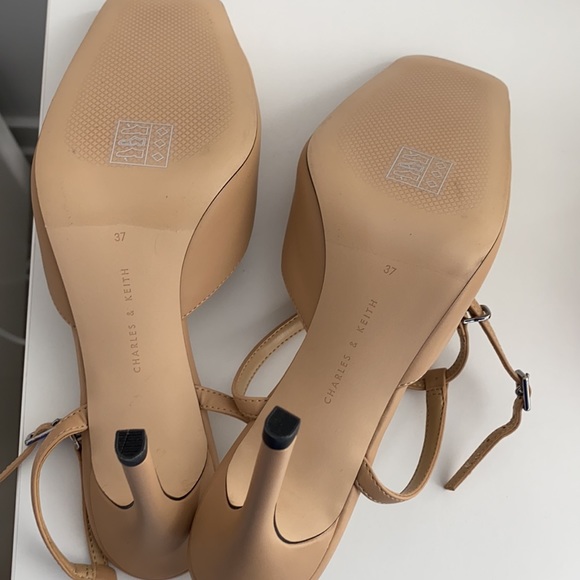 Nude Square Toe Pumps (Brand-New) - Picture 9 of 9